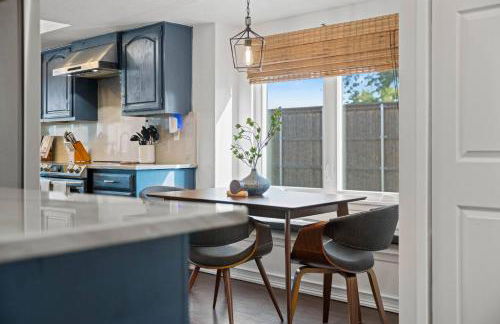 Palm Springs Pool & Game Room! - Foto 13