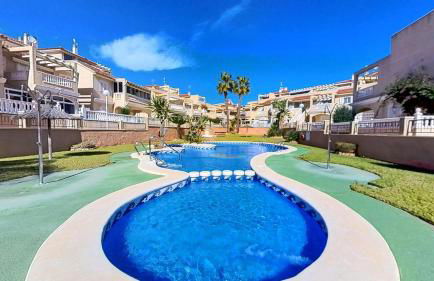 Beautiful Zeniamar Corner with Communal Pool - Foto 2