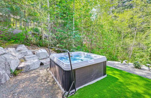 Grizzly Tower Packwood Cabin with Hot Tub! - Foto 38