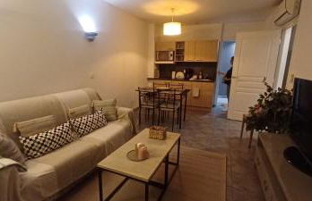 Serenity Apprt 1 - Photo 20