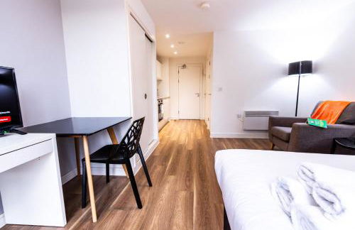 Stunning Centrally Located Studio Apt - Foto 17
