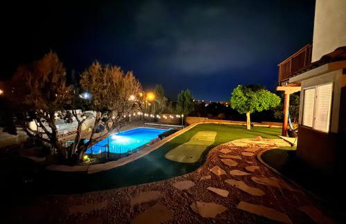 Casa Uva Beautiful Family House Retreat with pool and views - Foto 2