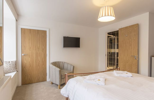 2 Bed- Tamar View by Pureserviced - Foto 2