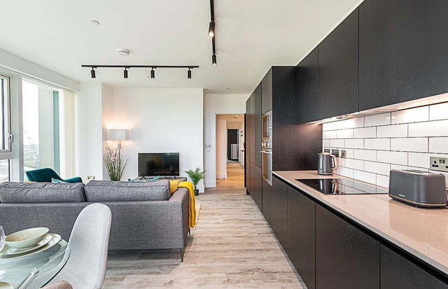 Icon Tower Flat III - Photo 12