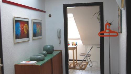 modern comfort inn - Photo 4