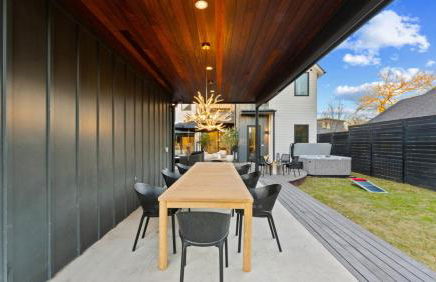 New 6 BR, 4.5B, Pool, Hot Tub, Cold Plunges, Outdoor Sauna, Bar, 9 TVs - Foto 9