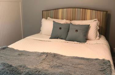 Beaufort SC New Renovation, Close to Parris Island, Historic Downtown, Beautiful Beaches, Sleeps 7 - Photo 6