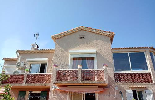 HAUT VILLA MESANGES EN BORD DE MER ! - Foto 3