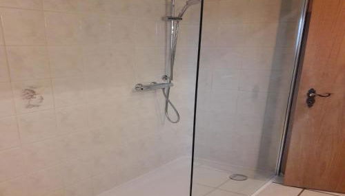 Hallmannshof - Photo 3, Shower