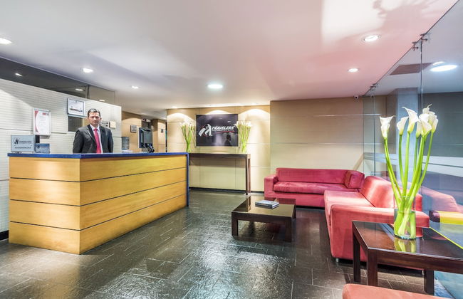 Travelers Suites Obelisco Apartamentos - Photo 2