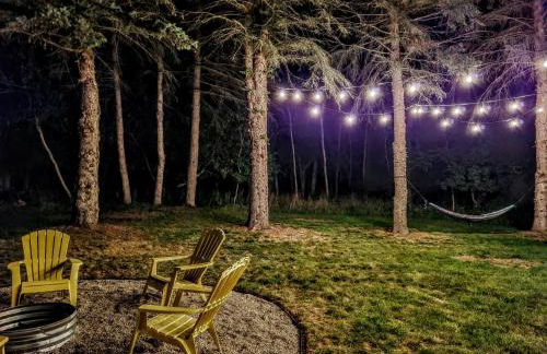 Ultra Comfy, Spotless & Spacious, Private Home in Boyne, Dogs Ok, Walk to Town - Foto 40