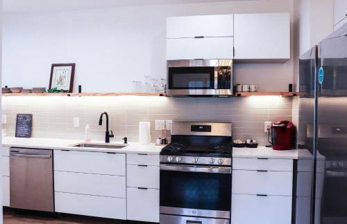 Downtown Retreat - 2BR Oasis - Foto 27