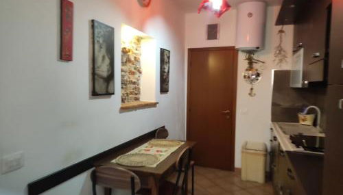 Elena & Leila - Foto 1