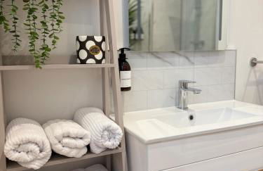 Spacious, Worcester city centre 2 bedroom apartment - Foto 24