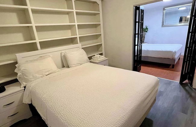 Steps From Downtown Minutes to the Airport - Photo 9