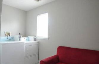 Newark Liberty Brick House - Private Bedroom 1 - Foto 3