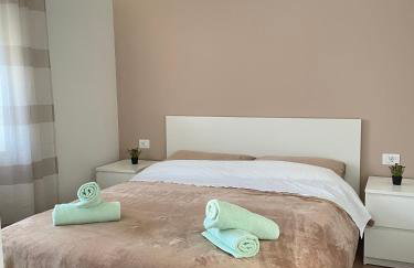 Penny Epetium - Foto 15