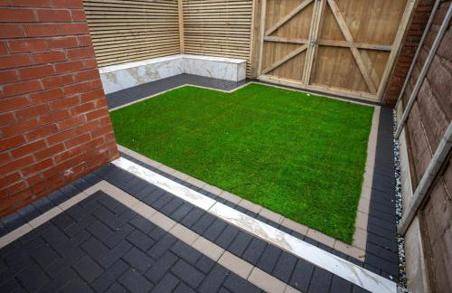 Luxury 6 Bed near city centre with Cinema Room & games room plus 5 bathrooms - Foto 52