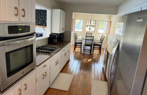 Modern Lakefront Getaway Jersey Shore - Foto 39