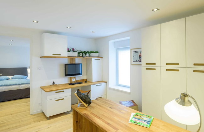 Peaceful Holiday Home in Plouguin With Indoor Pool - Foto 33