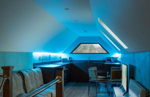 Chy Glynn. Luxury lodge with hot tub and views. - Foto 23