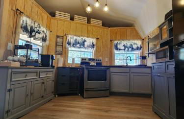 Serenity Cabin - Cozy Mountain retreat - Photo 9