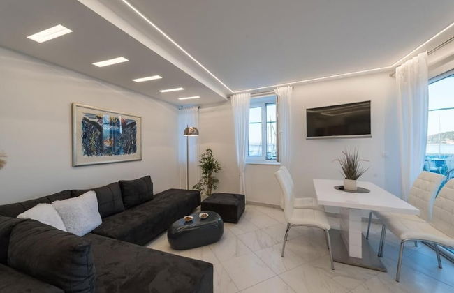 Good Life Deluxe Seafront Apartment - Foto 10