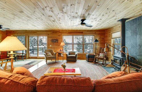 Dock and Foosball Esquagama Lake Family Cabin - Foto 5