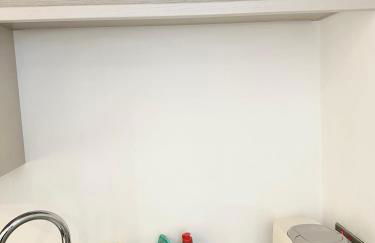 2 BR Flat - Short Lets & Serviced Accommodation Manchester with 2 Parking Spaces - Close to Hospitals - Foto 16