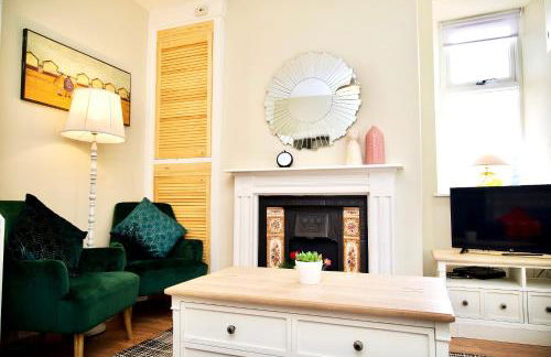 Bryn Gwyn, Sleeps 8, Sea Views, Borth y Gest - Photo 31