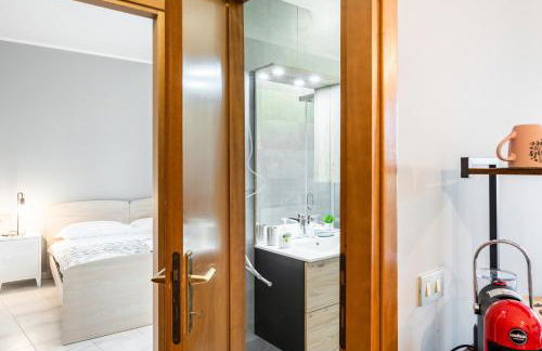 GuestHost - Luni Mare Modern Balcony Flat - Foto 11