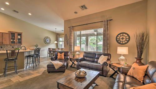 Spacious Surprise Home 6 Mi to Wildlife World Zoo - Foto 2