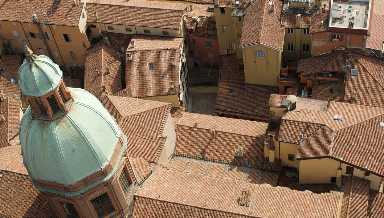 Tour privado por Bolonia - Foto 2, Vista aérea de los edificios de Bolonia