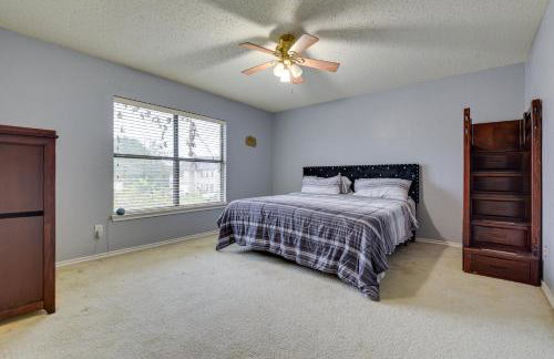 Family-Friendly Arlington Home with Private Yard! - Foto 25