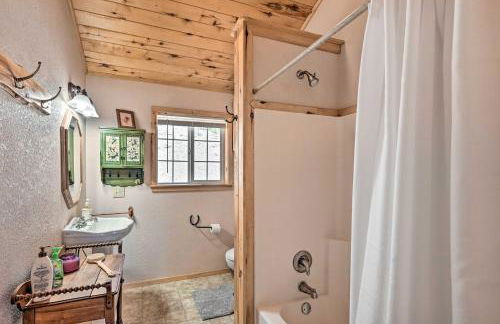 4-Season Mountain Escape with Breathtaking View! - Photo 17