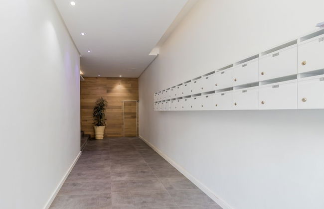 Clifton YOLO Spaces – Clifton Beachfront Executive - Photo 35