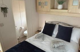 Welsh Bayview Retreat 2-Bed Caravan & 2-Bed Chalet at Clarach Bay Holiday Village - Foto 14