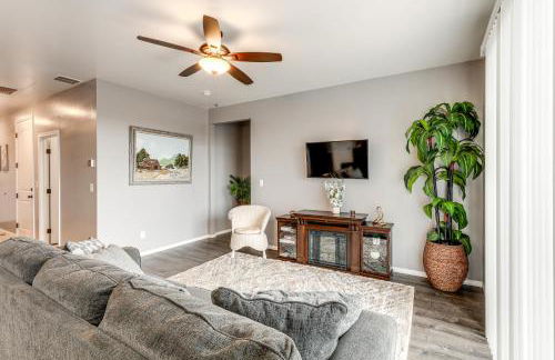 Ski, Hike and Explore Bellemont Home with Fenced Yard - Foto 1