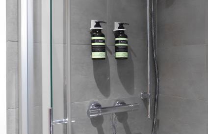 Modernes Apartment mit Queensize-Bett, NETFLIX, Küche, Erdgeschoss, Nähe AMEOS Klinik - Foto 17