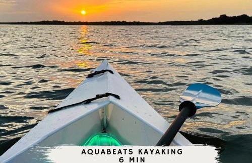 Lewisville Luxe Pool Getaway - Patio BBQ TV Room - Foto 55