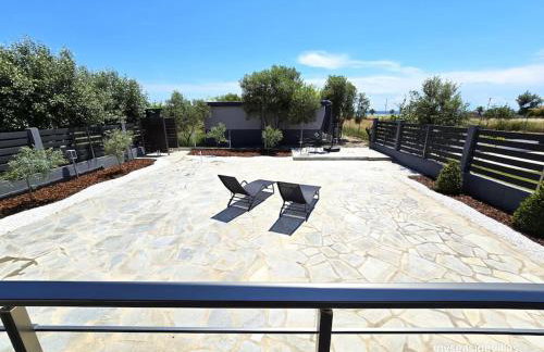 Summertime Villa just 90meters from the sea! - Foto 19