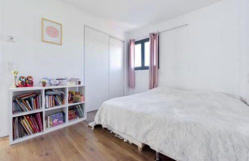 Contemporary Villa with Pool & Jacuzzi - Foto 24