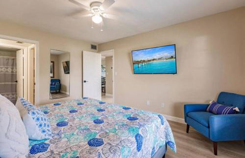 Park Shore Resort Top Floor BLDG J 455 Great View - Foto 15