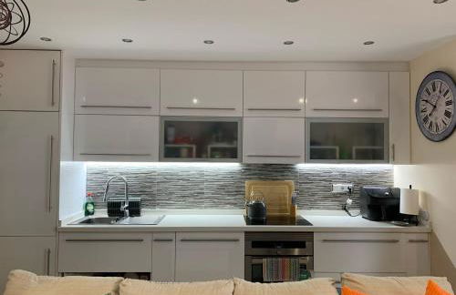 LaVista Penthouse private balcony and sea views - Photo 17