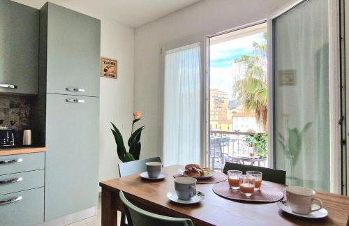 Centro Piazza Wi-Fi AC Balcony Design by WE HOST YOU - Foto 19