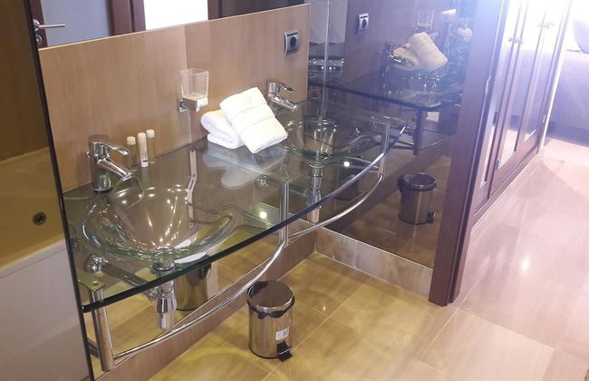 Beach Apartment With Spa & Gym - Photo 18