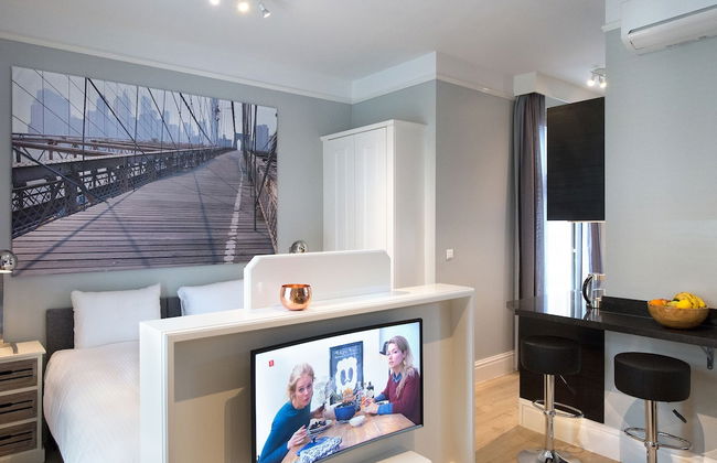 BizStay Park Central Apartments - Photo 20