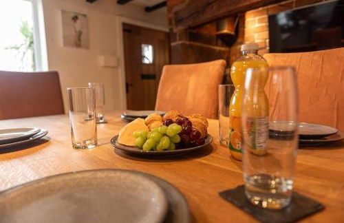 Charming Cottage Stunning Views - Pass the Keys - Foto 14