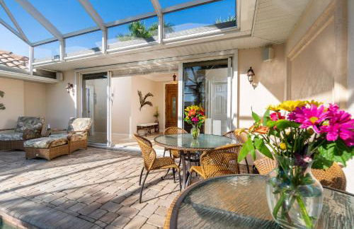 Villa Hibiscus-Waterfront-Free Heated Pool-Dock-Bikes-Other Amenities - Photo 19