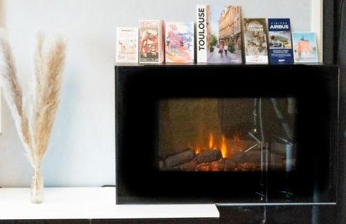 Andromède Chic T2 - Parking - Proche Airbus et aéroport - Foto 5